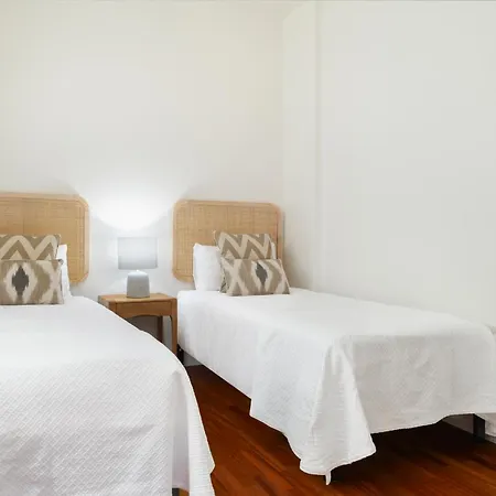 Urban Oasis With Pool & Free Parking * Seville