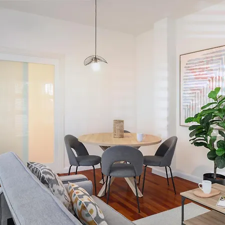 Urban Oasis With Pool & Free Parking
